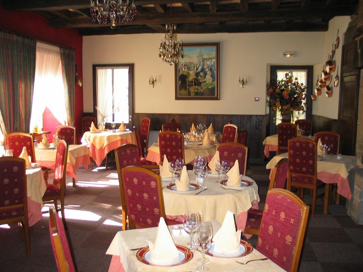 Hotel Le Pelican Rochefort-en-Terre Exterior foto